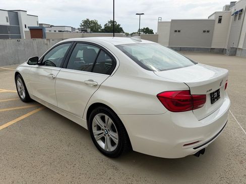 Used 2018 BMW 330i xDrive Sedan AWD/4WD image 2