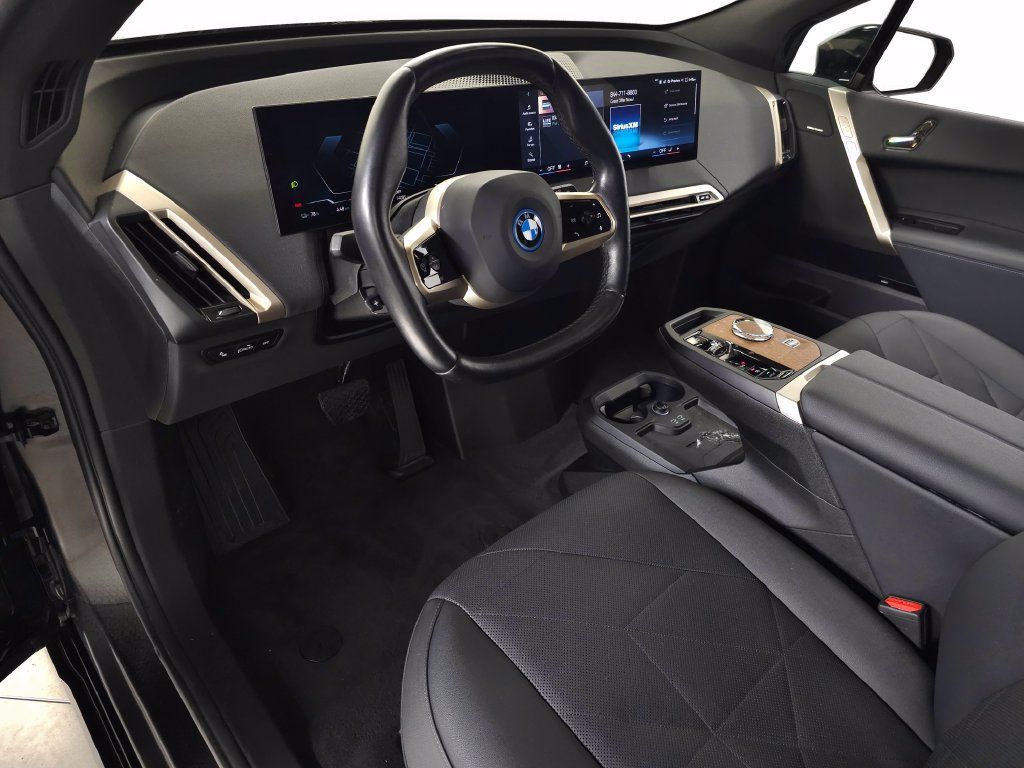 Certified 2024 BMW iX xDrive50 w/ Sport Package AWD/4WD image 16