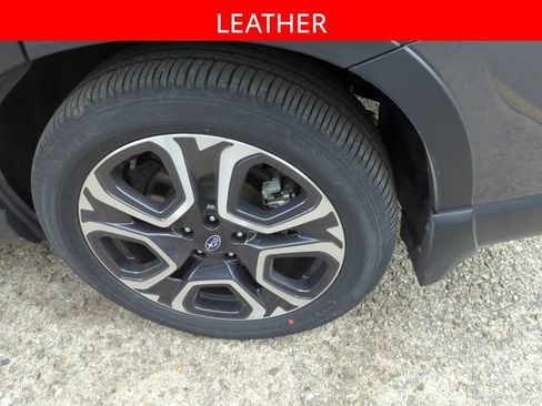 Used 2024 Subaru Ascent Touring w/ Popular Package #2 image 5