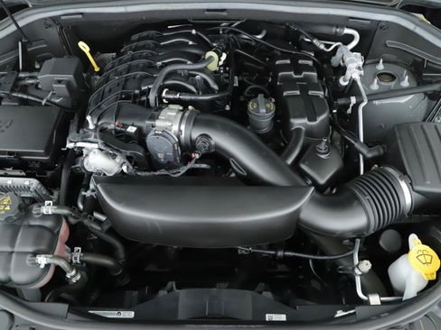 Used 2023 Dodge Durango GT AWD/4WD image 16