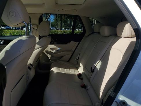 Used 2021 Mercedes-Benz GLC 300 image 19