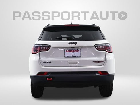 Used 2019 Jeep Compass Trailhawk image 9