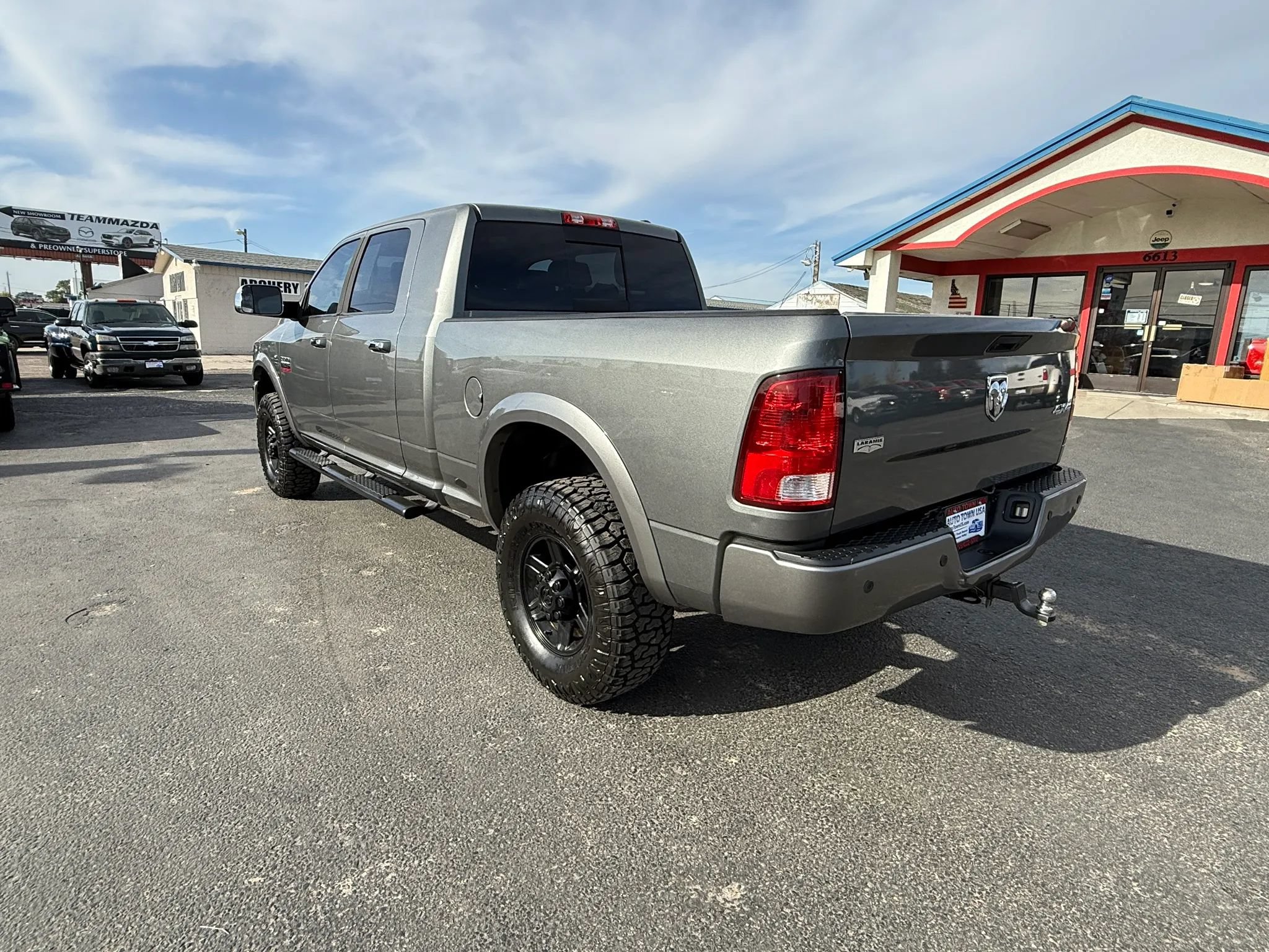 Used 2011 RAM 2500 Laramie w/ Cold Weather Group AWD/4WD image 3