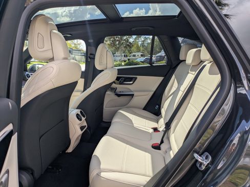 New 2026 Mercedes-Benz GLC 300 4MATIC image 14