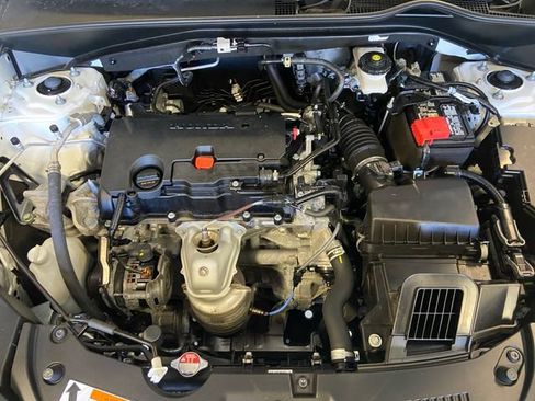 Used 2023 Honda HR-V EX-L image 20