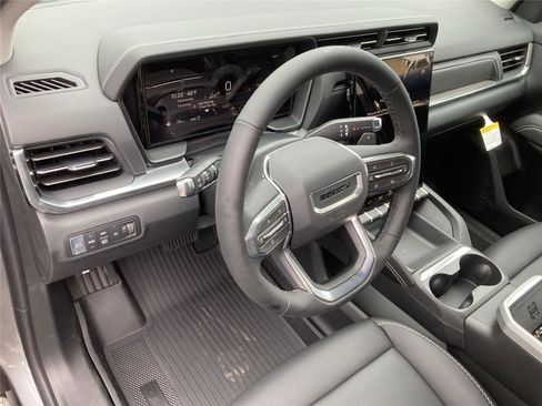 New 2026 GMC Terrain Denali w/ LPO, Floor Liner Package image 33