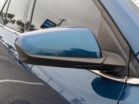 Used 2020 Chevrolet Equinox LT image 11