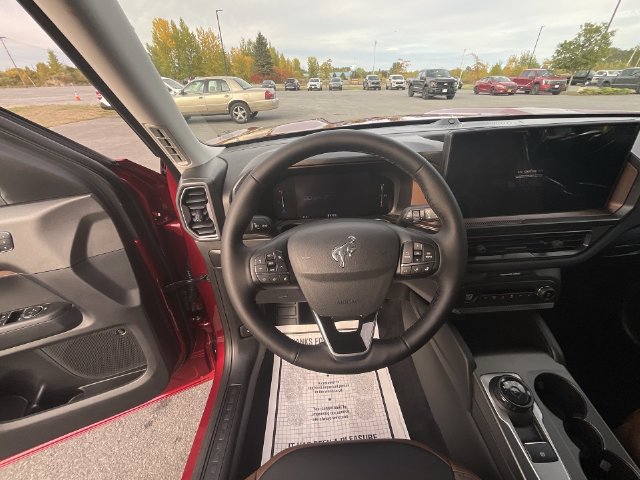 New 2026 Ford Bronco Sport Outer Banks w/ Outer Banks Tech Package+ AWD/4WD image 14
