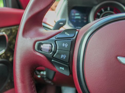 Used 2017 Aston Martin DB11 V12 RWD image 12