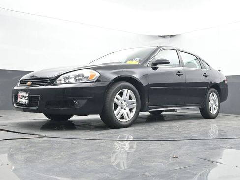 Used 2011 Chevrolet Impala LT w/ Luxury Edition Package image 43
