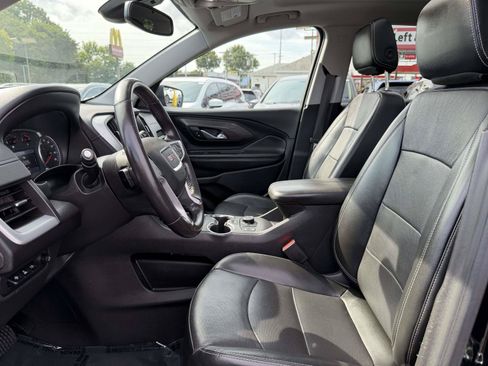Used 2022 GMC Terrain SLT w/ Infotainment Package II AWD/4WD image 8