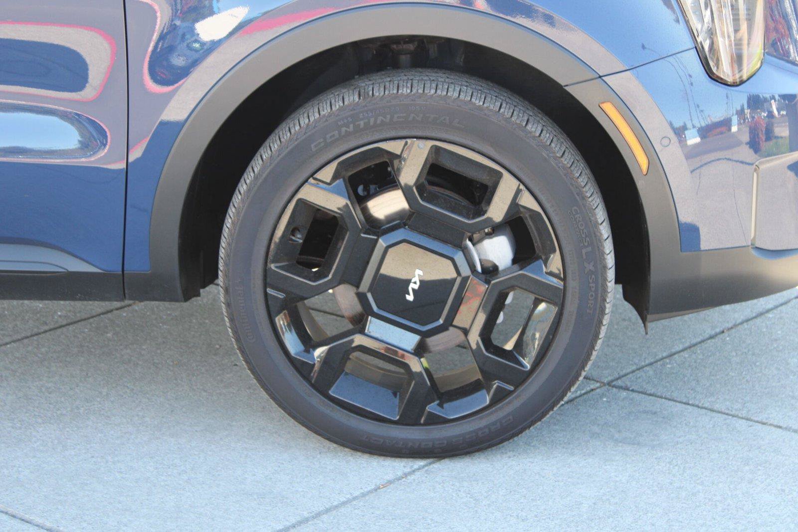 Used 2024 Kia Sorento SX AWD/4WD image 9