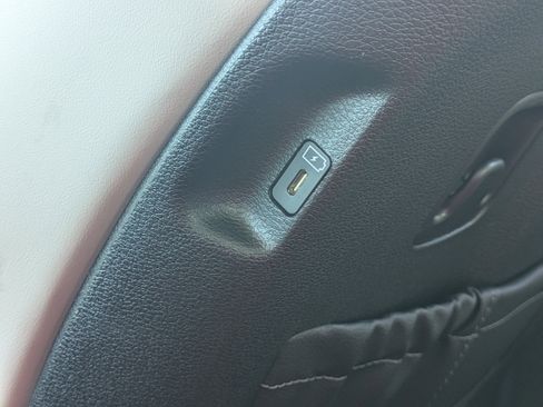 New 2025 Kia Telluride S image 22