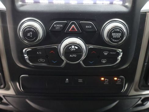 Used 2017 RAM 1500 Big Horn image 33