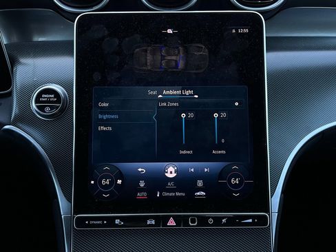 Used 2024 Mercedes-Benz GLC 300 4MATIC image 32