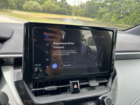 Used 2025 Toyota Corolla SE image 23