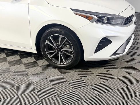 Used 2023 Kia Forte LXS FWD image 11