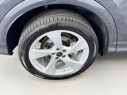 New 2025 Audi Q5 Prestige image 32