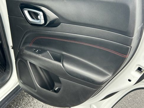 Used 2024 Jeep Compass Trailhawk image 17