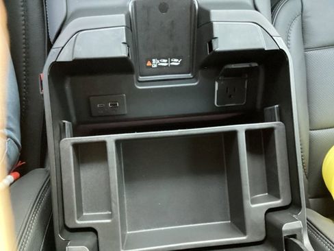 New 2025 GMC Sierra 1500 Denali image 31