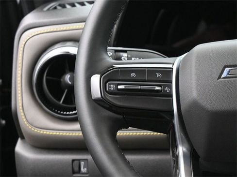 Used 2023 Chevrolet Colorado ZR2 w/ ZR2 Convenience Package III image 30