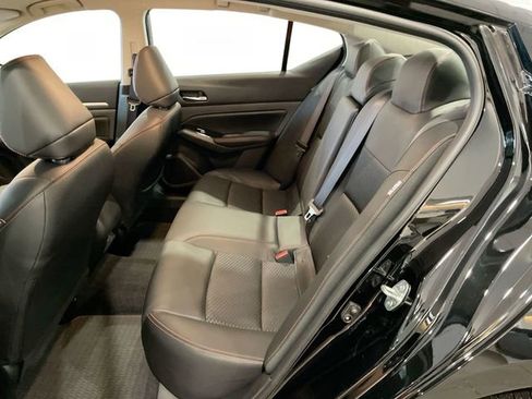 Used 2025 Nissan Altima 2.5 SR image 12