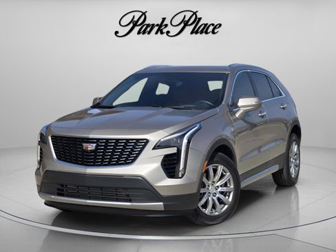 Used 2022 Cadillac XT4 Premium Luxury w/ Technology Package image 1