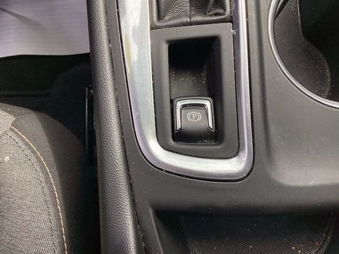 Used 2022 Chevrolet Equinox LT AWD/4WD image 35