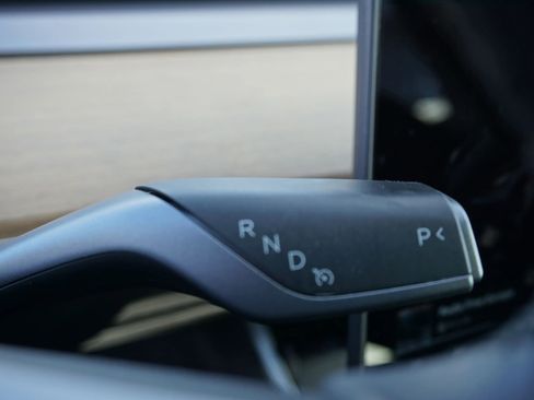 Used 2018 Tesla Model 3 Long Range image 25