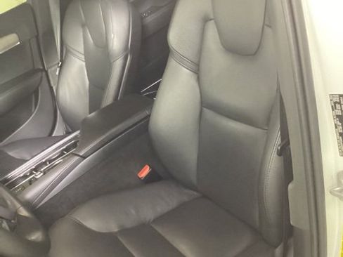 Certified 2023 Volvo S90 B6 Plus w/ Protection Package Premier image 12