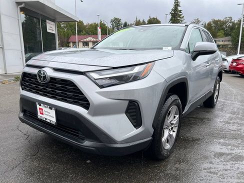 Certified 2025 Toyota RAV4 XLE AWD/4WD image 8