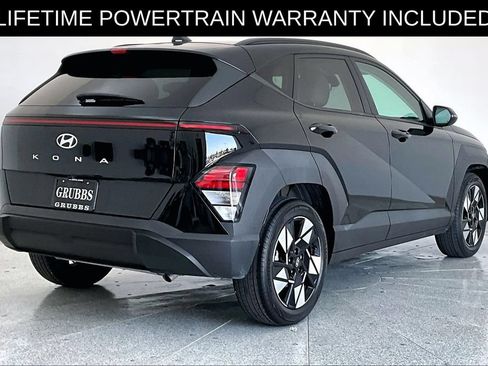 Used 2024 Hyundai Kona SEL FWD image 2