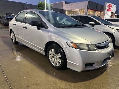 Used 2010 Honda Civic DX-VP image 8
