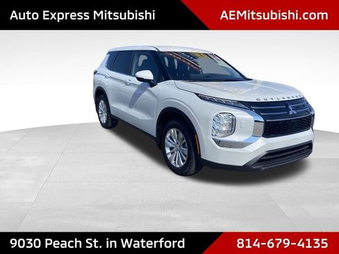 New 2026 Mitsubishi Outlander ES AWD/4WD image 1