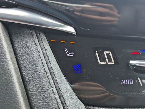Certified 2024 Cadillac XT6 Premium Luxury AWD/4WD image 24