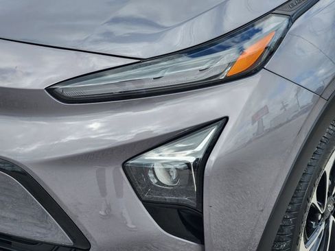 Used 2023 Chevrolet Bolt EUV Premier w/ Sun & Sound Package image 9