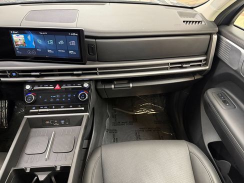 Used 2025 Hyundai Santa Fe SEL FWD image 33