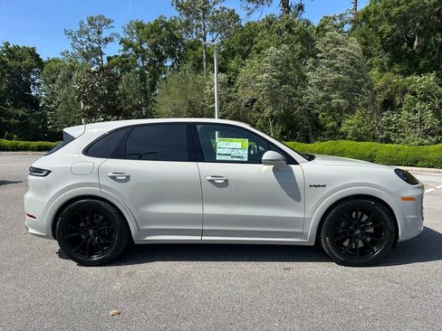 New 2026 Porsche Cayenne Turbo image 27