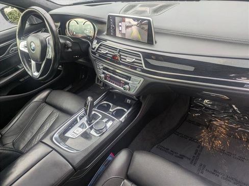 Used 2016 BMW 750i xDrive 750i xDrive image 26