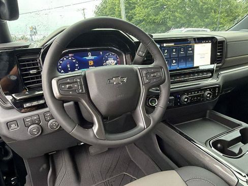 New 2026 Chevrolet Silverado 2500 ZR2 AWD/4WD image 4