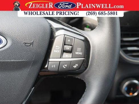 Used 2022 Ford Escape SEL image 24