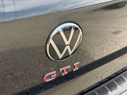 Used 2025 Volkswagen GTI SE FWD image 12