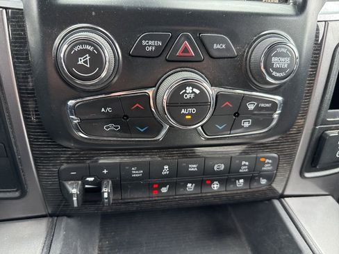 Used 2017 RAM 3500 Laramie Longhorn image 33