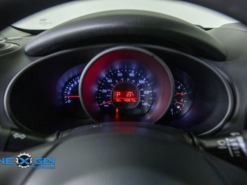 Used 2018 Kia Soul FWD image 16