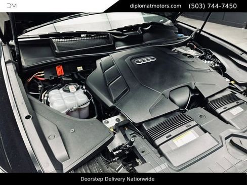 Used 2021 Audi Q8 Prestige AWD/4WD image 45