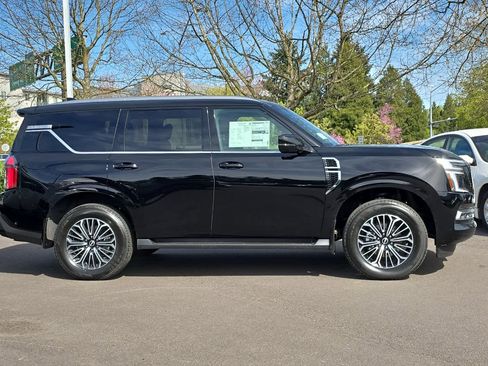 New 2025 Nissan Armada SL w/ Captain's Chari Seat Package image 8