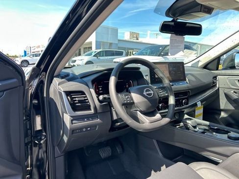 New 2026 Nissan Rogue Platinum AWD/4WD image 23
