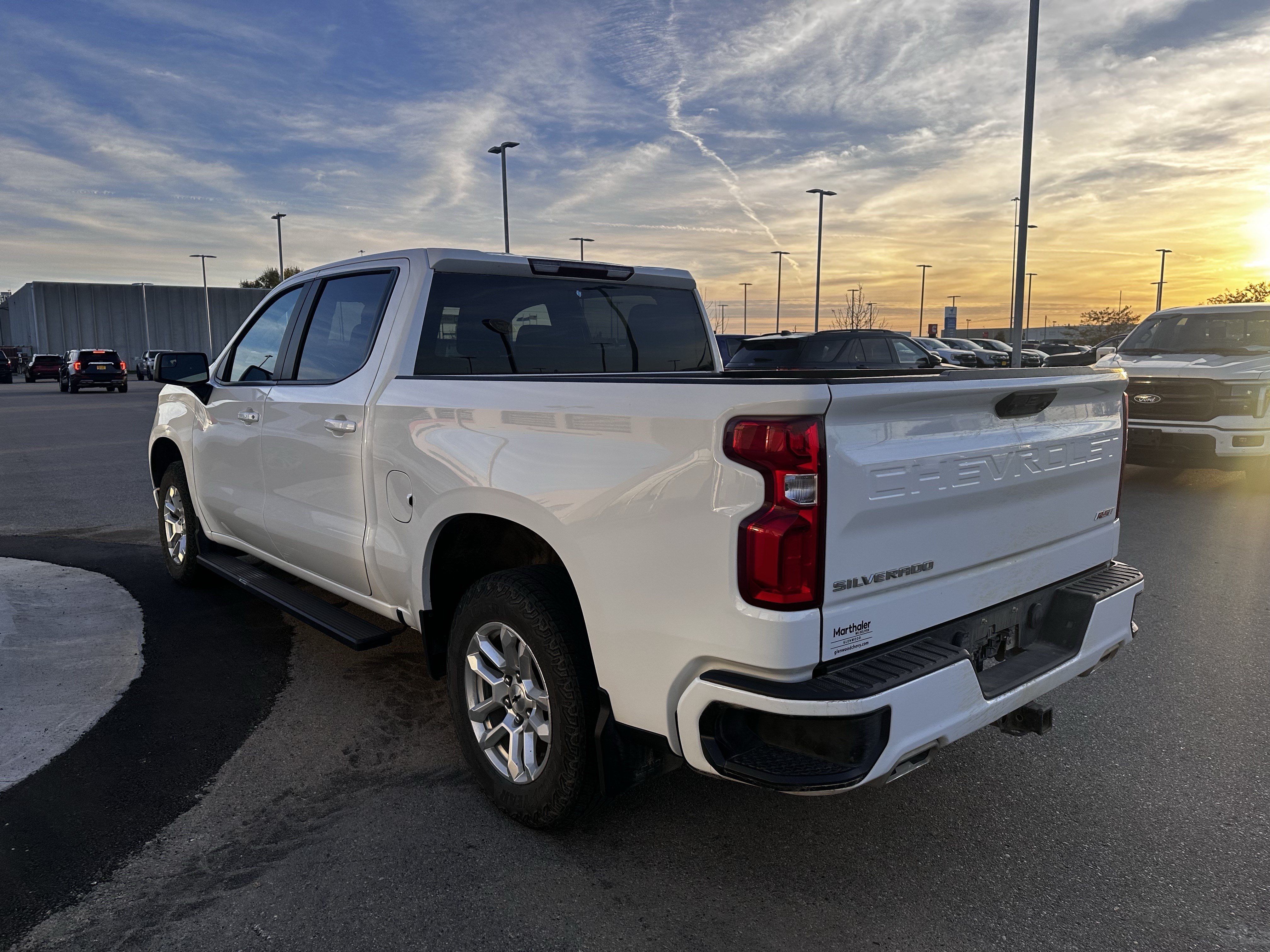 Used 2024 Chevrolet Silverado 1500 RST AWD/4WD image 4