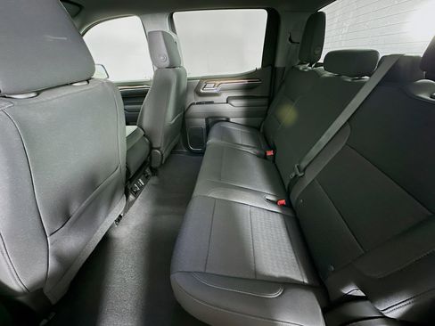 Used 2022 Chevrolet Silverado 1500 LT image 27