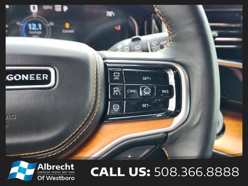 Used 2024 Jeep Grand Wagoneer L Series III AWD/4WD image 32